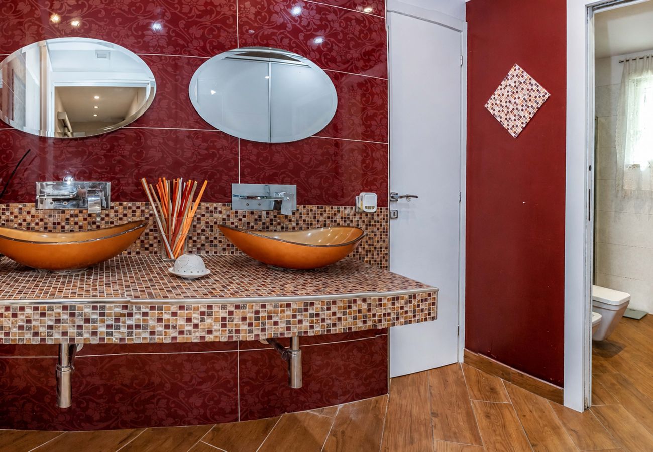 Villa a Massa Lubrense - AMORE RENTALS - Villa Caruso con piscina privata a Sant’Agata sui Due Golfi