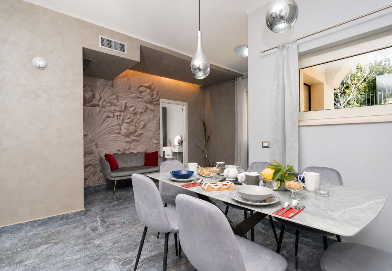 Villa a Massa Lubrense - AMORE RENTALS - Villa Caruso con piscina privata a Sant’Agata sui Due Golfi