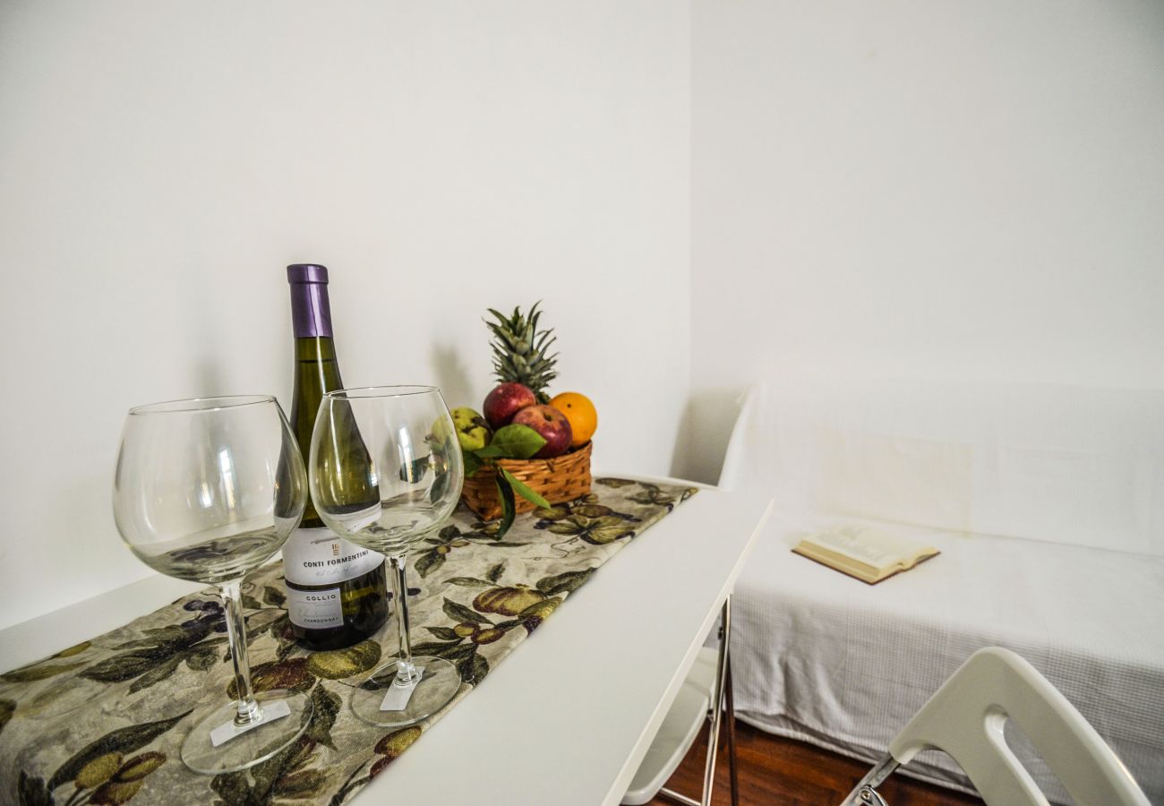 Apartment in Sorrento - AMORE RENTALS - Studio Apartment Daniela with Air Conditioning and Internet Wi-Fi