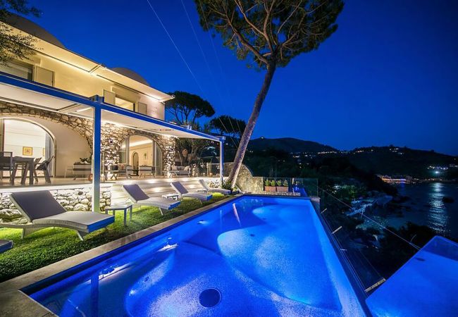 Villa/Dettached house in Nerano - AMORE RENTALS - Luxury Villa Ibiscus 1 with Infinity Private Pool, Sea View, Over the Sea, Parking, Breakfast