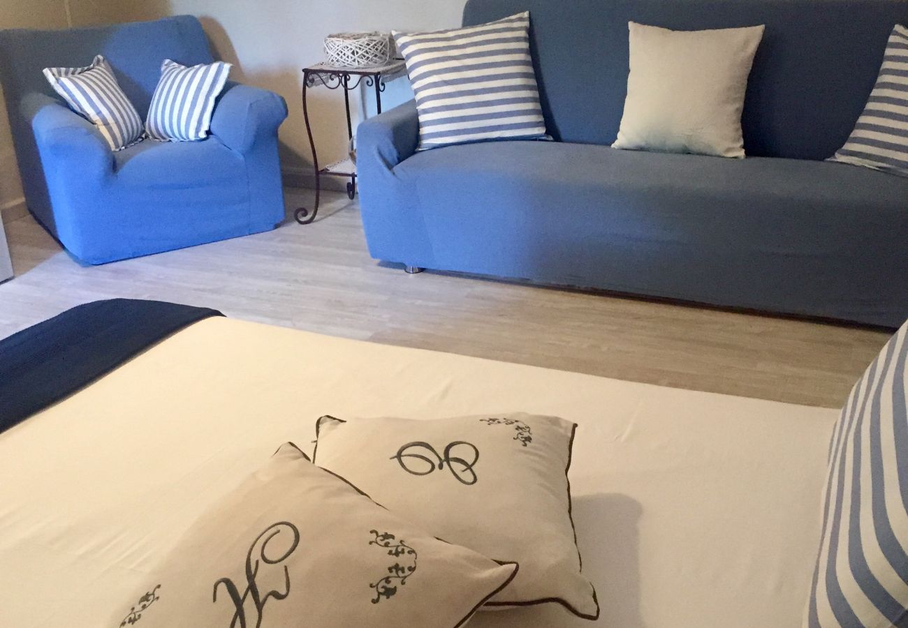 Apartment in Sorrento - AMORE RENTALS - Era's House with Air Conditioning and Internet Wi-Fi