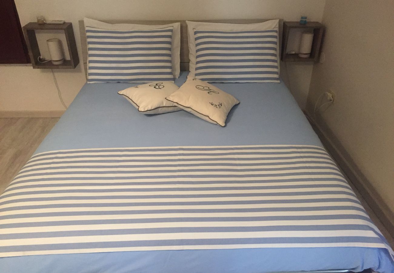 Apartment in Sorrento - AMORE RENTALS - Era's House with Air Conditioning and Internet Wi-Fi