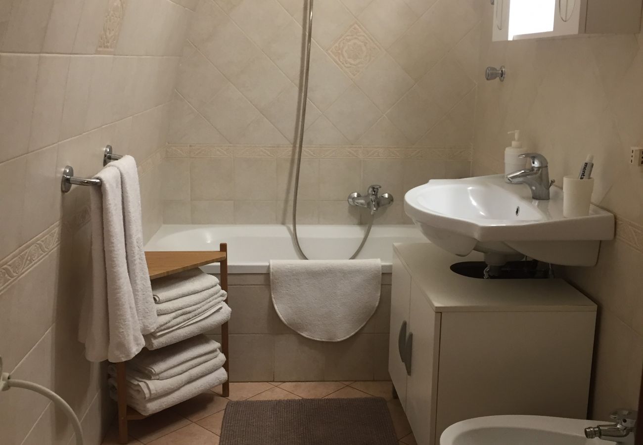 Apartment in Sorrento - AMORE RENTALS - Era's House with Air Conditioning and Internet Wi-Fi