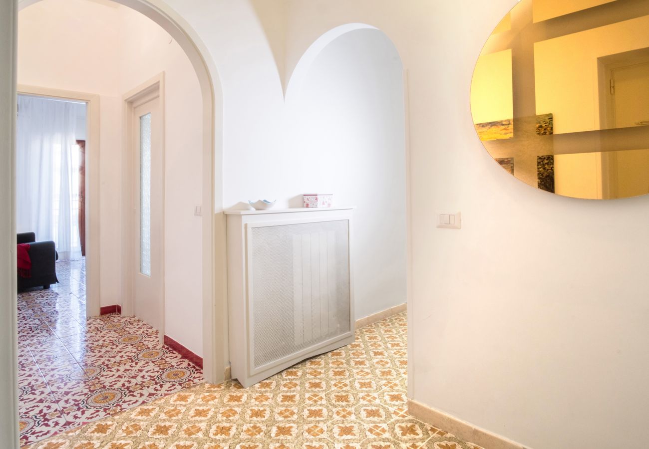 Apartment in Sorrento - AMORE RENTALS - Apartament Erica with Private Terrace, Air Conditioning and WI-FI near piazza Tasso