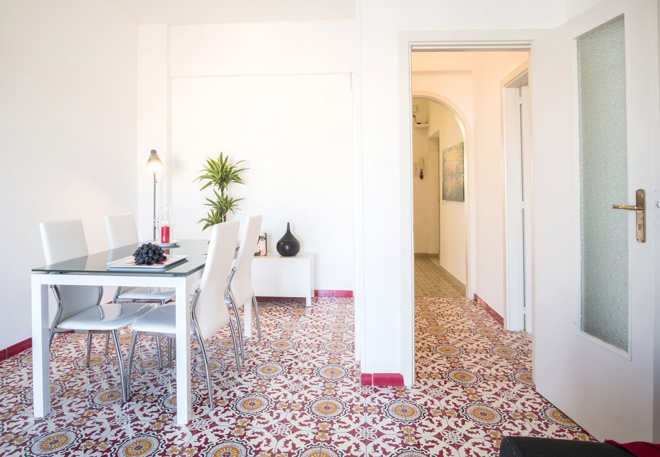 Apartment in Sorrento - AMORE RENTALS - Apartament Erica with Private Terrace, Air Conditioning and WI-FI near piazza Tasso