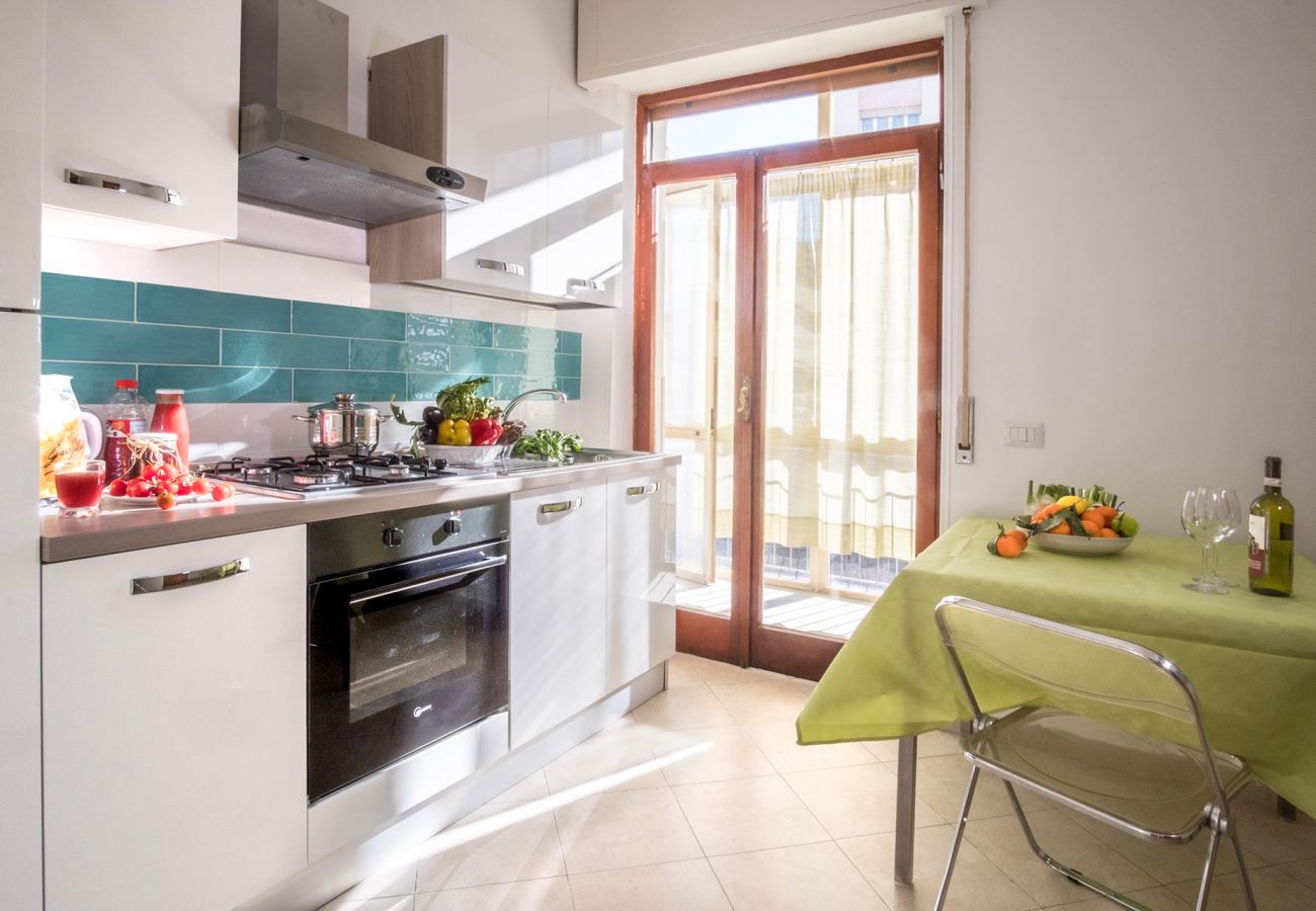 Apartment in Sorrento - AMORE RENTALS - Apartament Erica with Private Terrace, Air Conditioning and WI-FI near piazza Tasso