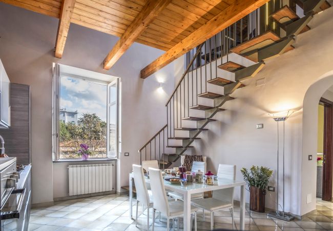 Apartment in Sorrento - AMORE RENTALS - Apartment Caruso in Piazza Tasso with Air Conditioning, WI-FI Apartment in Sorrento - AMORE RENTALS - Apartment Caruso in Piazza Tasso with Air Conditioning, WI-FI