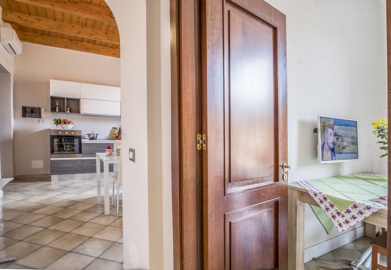 Apartment in Sorrento - AMORE RENTALS - Apartment Caruso in Piazza Tasso with Air Conditioning, WI-FI and Private Parking