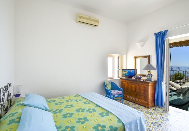 House in Positano - AMORE RENTALS - Casa Raffi with Sea View on Positano Beach House in Positano - AMORE RENTALS - Casa Raffi with Sea View on Positano Beach