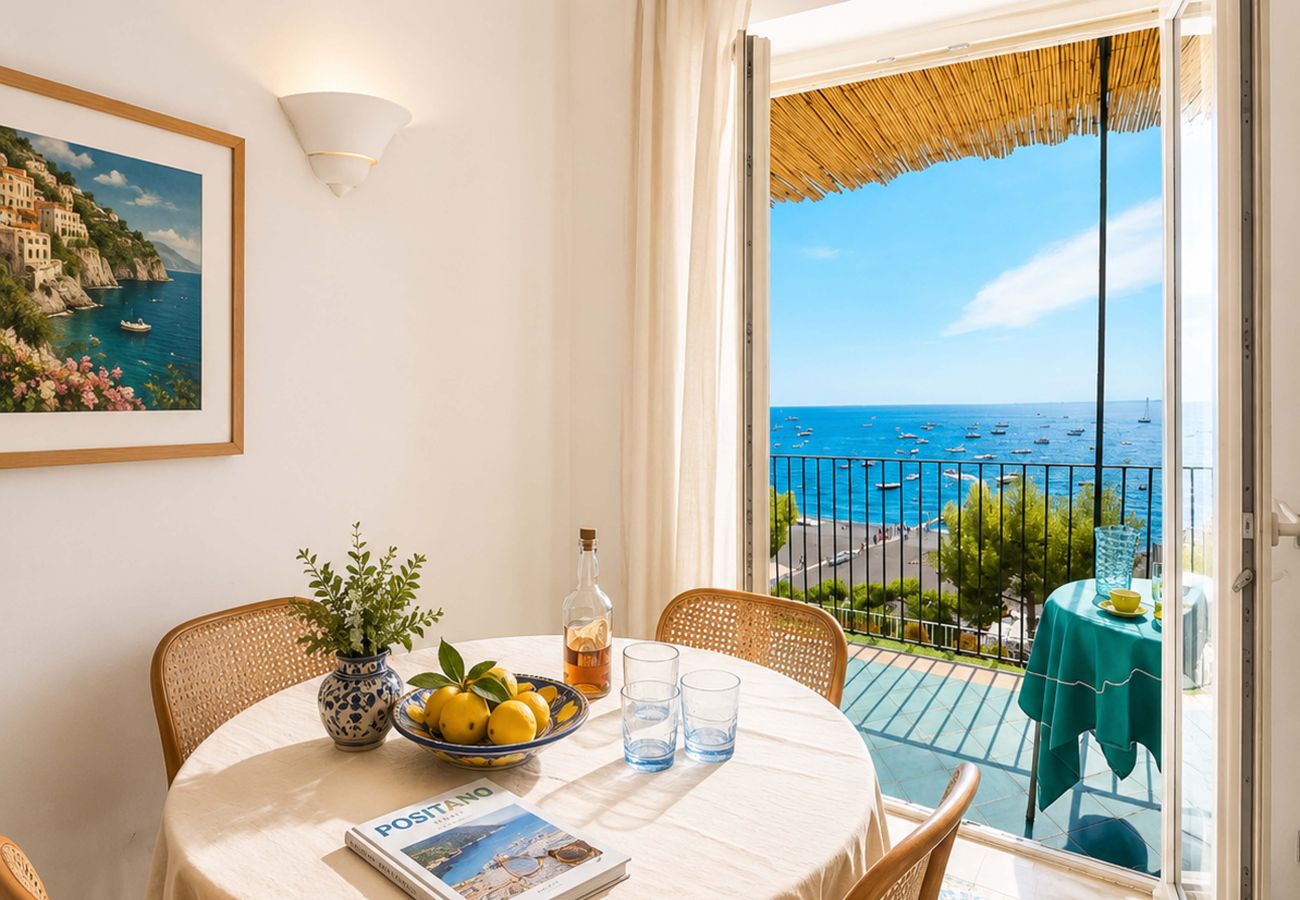 House in Positano - AMORE RENTALS - Casa Raffi with Sea View on Positano’s Spiaggia Grande