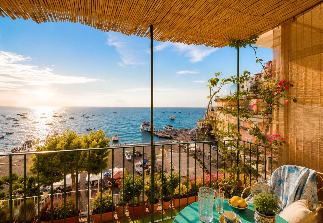 House in Positano - AMORE RENTALS - Casa Raffi with Sea View on Positano’s Spiaggia Grande