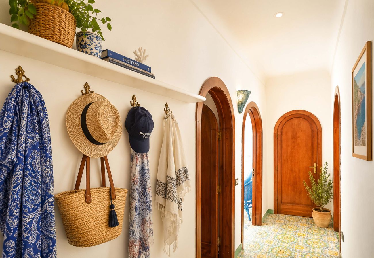 House in Positano - AMORE RENTALS - Casa Raffi with Sea View on Positano’s Spiaggia Grande