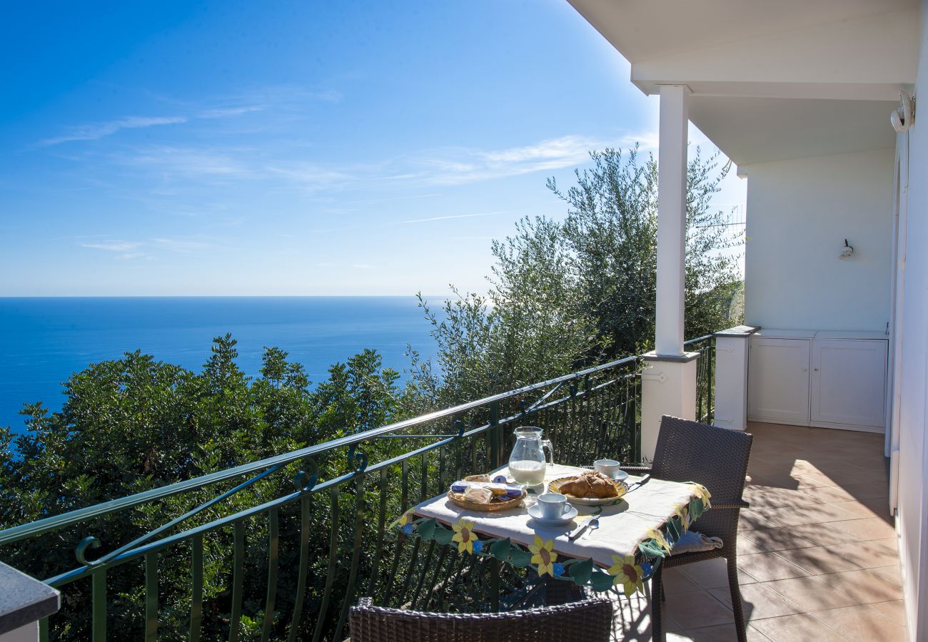 House in Praiano - AMORE RENTALS - Casa Luci with Private Pool, Sea View and Air Conditioning