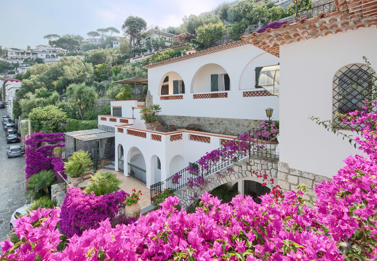 Villa in Massa Lubrense - AMORE RENTALS - Villa Ortensia with Private Pool, Sea View, Near the Sea