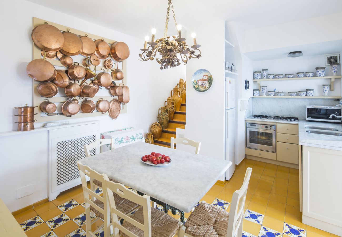 Villa in Massa Lubrense - AMORE RENTALS - Villa Ortensia with Private Pool, Sea View, Near the Sea