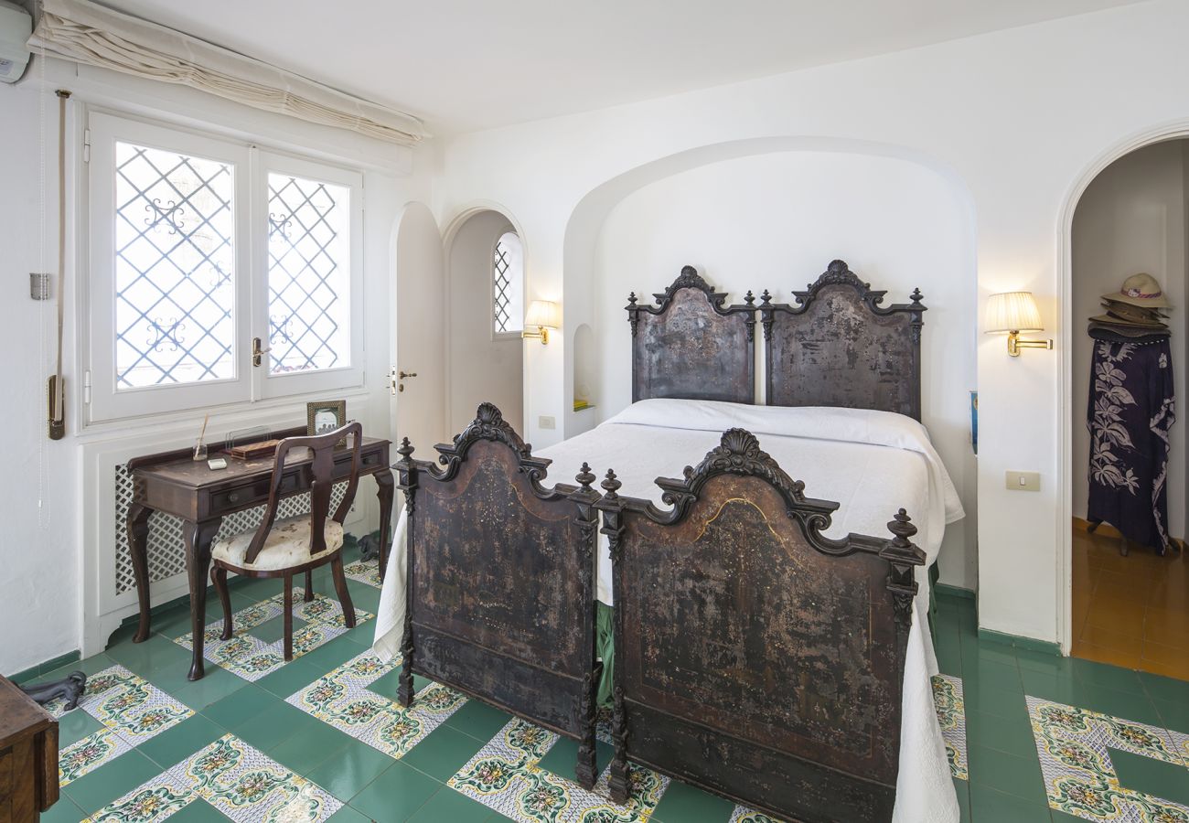 Villa in Massa Lubrense - AMORE RENTALS - Villa Ortensia with Private Pool, Sea View, Near the Sea