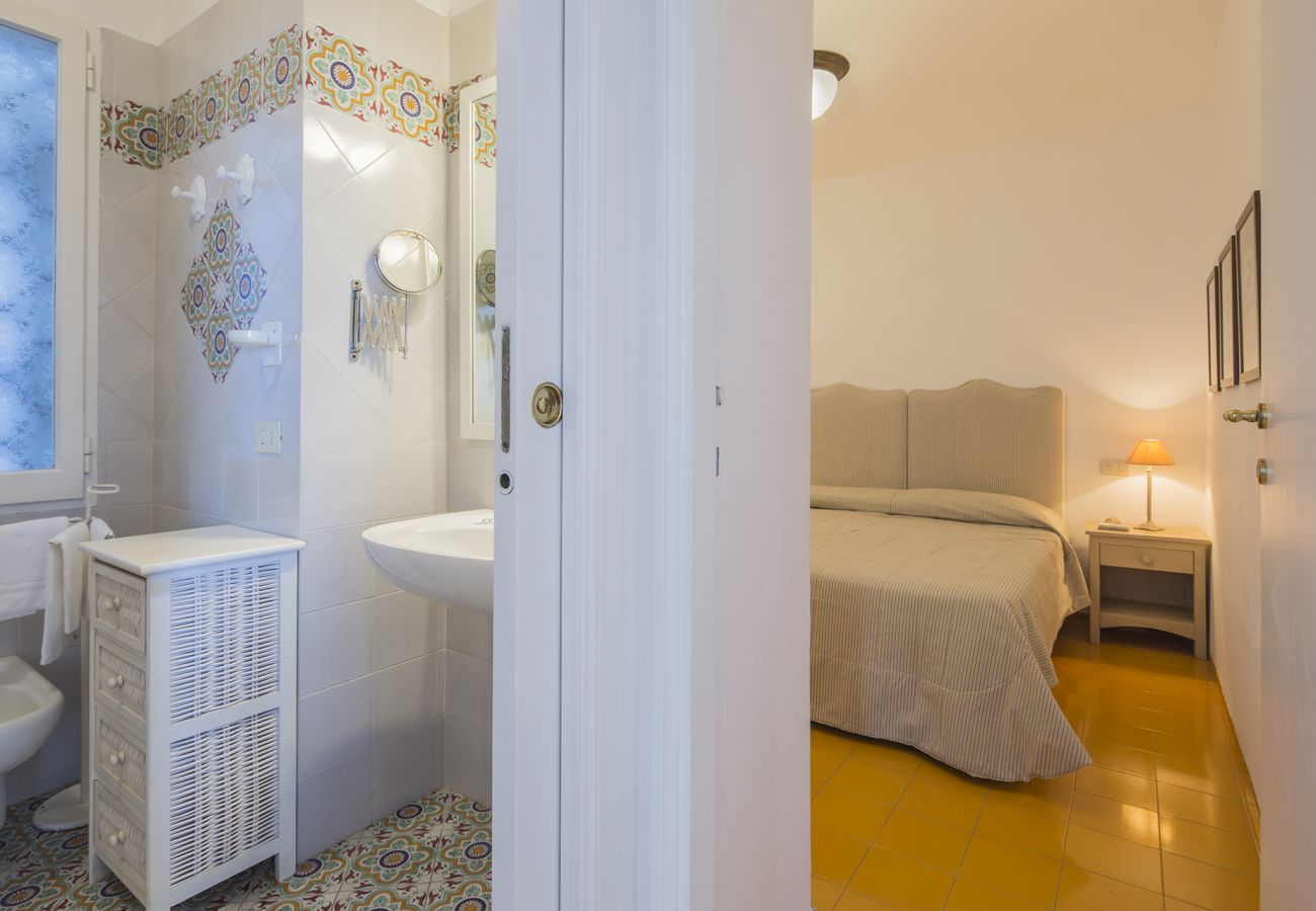 Villa in Massa Lubrense - AMORE RENTALS - Villa Ortensia with Private Pool, Sea View, Near the Sea
