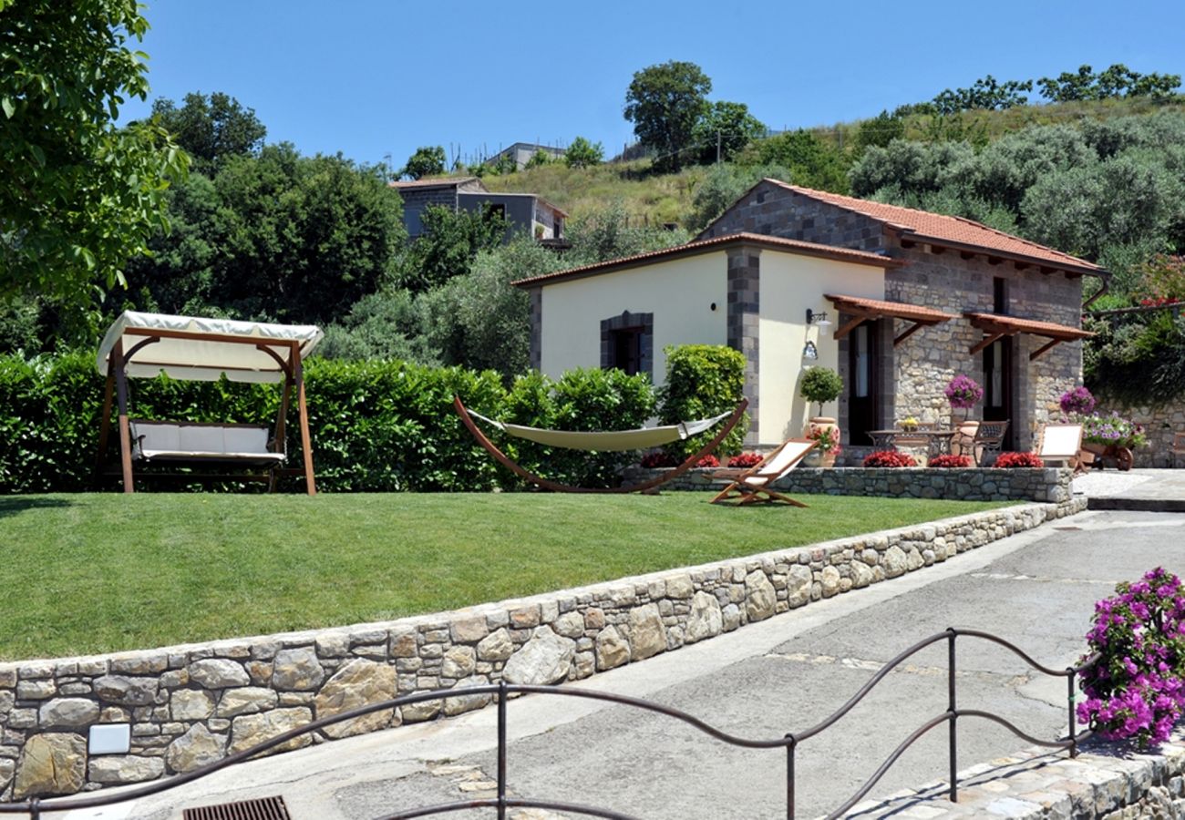 Villa in Sant´Agata sui Due Golfi - AMORE RENTALS - Casa Nando with private Pool, Garden, Terrace and Sea View