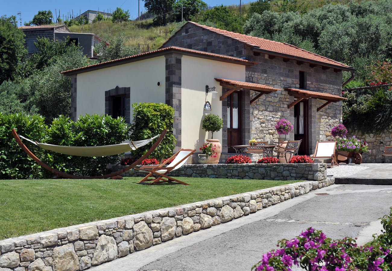 Villa in Sant´Agata sui Due Golfi - AMORE RENTALS - Casa Nando with private Pool, Garden, Terrace and Sea View