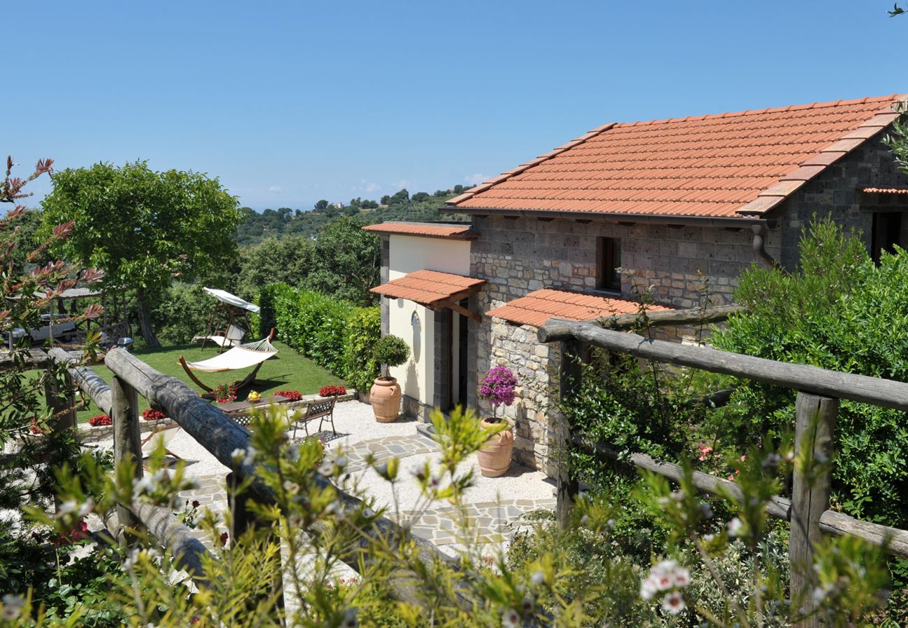 Villa in Sant´Agata sui Due Golfi - AMORE RENTALS - Casa Nando with private Pool, Garden, Terrace and Sea View
