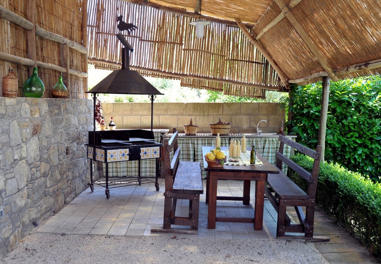 Villa in Sant´Agata sui Due Golfi - AMORE RENTALS - Casa Nando with private Pool, Garden, Terrace and Sea View