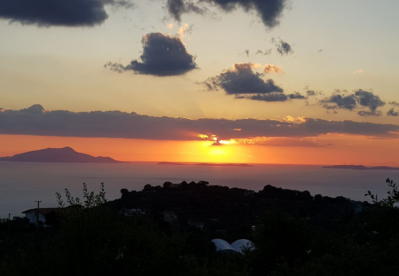Villa in Sant´Agata sui Due Golfi - AMORE RENTALS - Casa Nando with private Pool, Garden, Terrace and Sea View