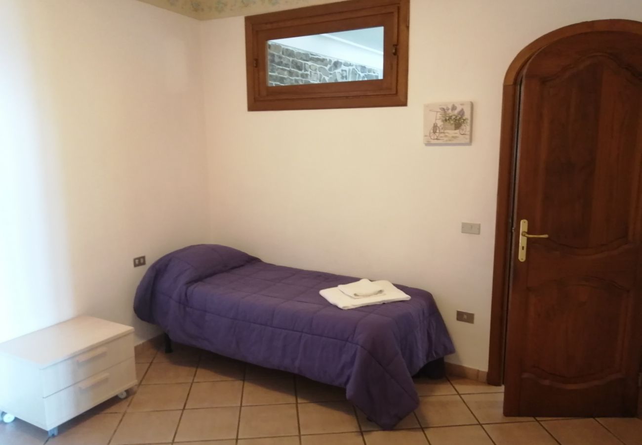 House in Positano - AMORE RENTALS - Villa Arora with Private Pool, Terrace, Sea View and parking near Positano