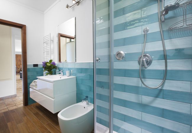 Villa in Sant´Agata sui Due Golfi - AMORE RENTALS - Villa dei Galli with Private Pool, Sea View, Garden, Parking and Air Conditioning Villa in Sant´Agata sui Due Golfi - AMORE RENTALS - Villa dei Galli with Private Pool, Sea View, Garden, Parking and Air Conditioning