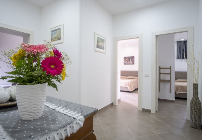 Villa in Sant´Agata sui Due Golfi - AMORE RENTALS - Villa Marika with Private Pool, Sea View, Parking, Garden, Barbecue Villa in Sant´Agata sui Due Golfi - AMORE RENTALS - Villa Marika with Private Pool, Sea View, Parking, Garden, Barbecue