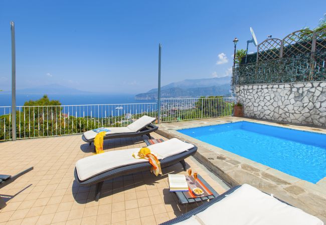 House in Sorrento - AMORE RENTALS - Casa Augusta A with Mini Pool, Sea View, Parking and Private Terraces
