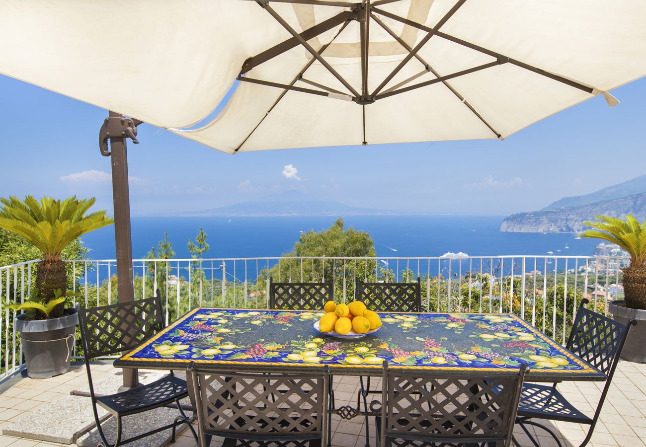 House in Sorrento - AMORE RENTALS - Casa Augusta A with Mini Pool, Sea View, Parking and Private Terraces