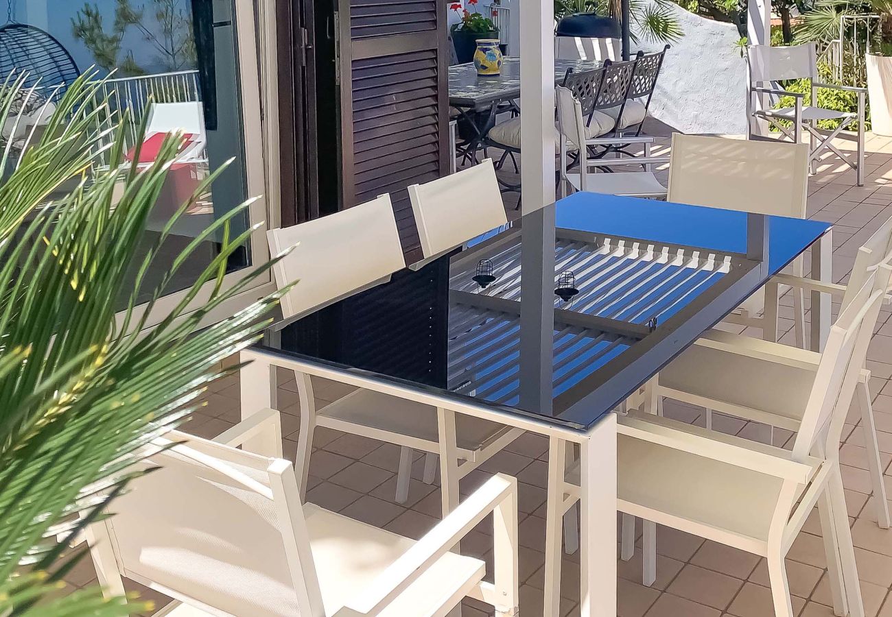 House in Sorrento - AMORE RENTALS - Casa Augusta A with Mini Pool, Sea View, Parking and Private Terraces