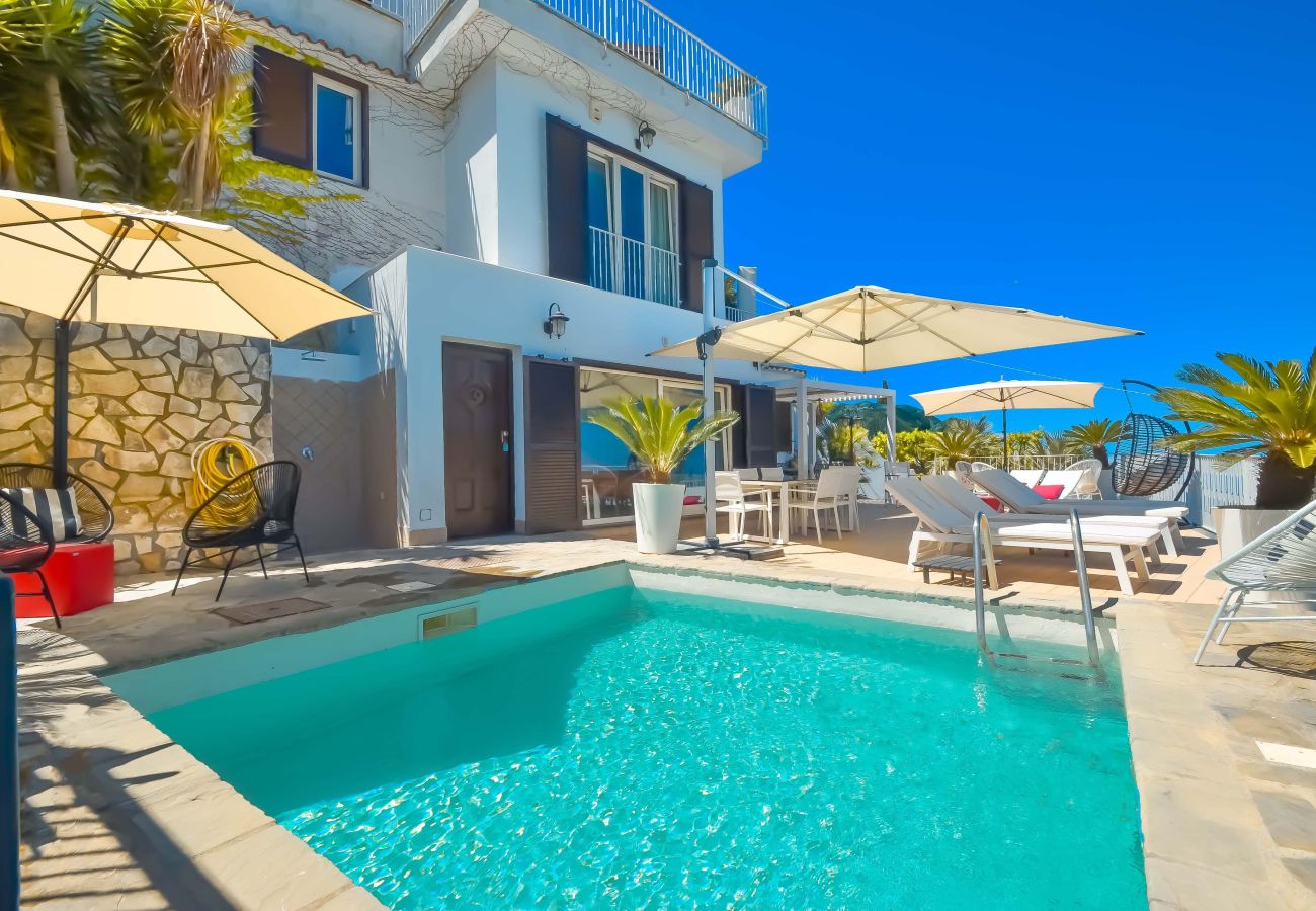 House in Sorrento - AMORE RENTALS - Casa Augusta A with Mini Pool, Sea View, Parking and Private Terraces