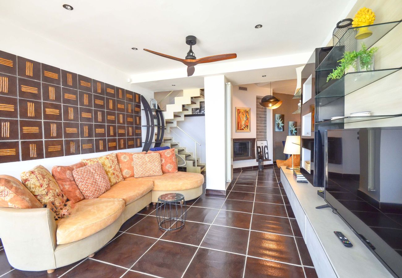 House in Sorrento - AMORE RENTALS - Casa Augusta A with Mini Pool, Sea View, Parking and Private Terraces