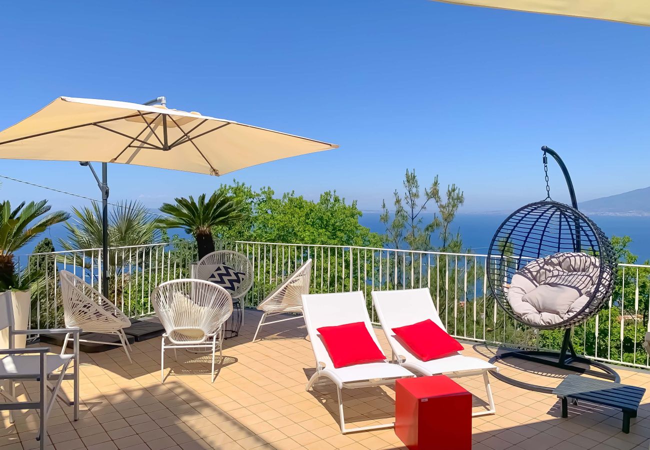 House in Sorrento - AMORE RENTALS - Casa Augusta A with Mini Pool, Sea View, Parking and Private Terraces