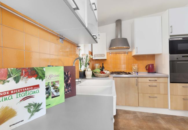 House in Sorrento - AMORE RENTALS - Casa Augusta B with Private Terrace, External Tub and Sea View House in Sorrento - AMORE RENTALS - Casa Augusta B with Private Terrace, External Tub and Sea View