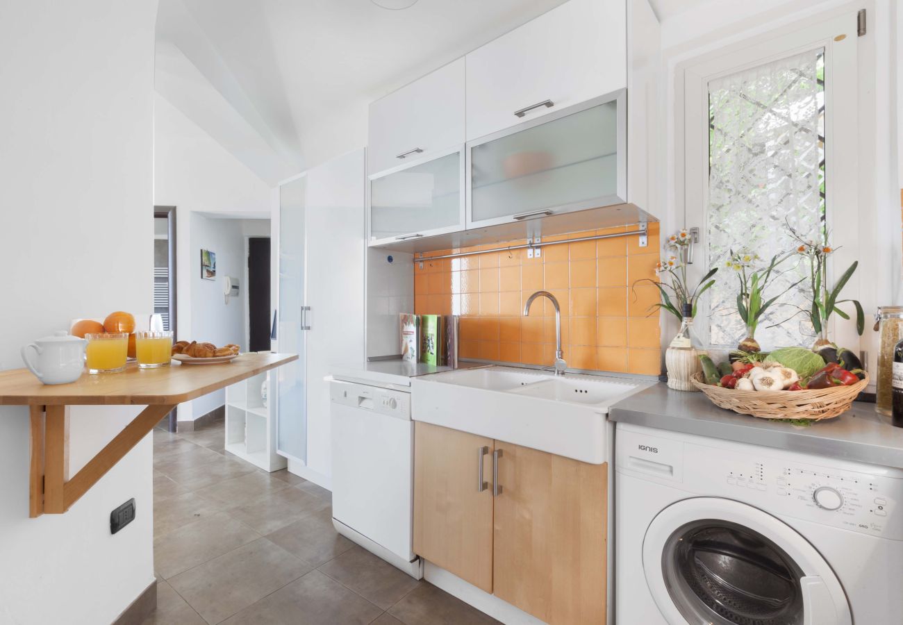 House in Sorrento - AMORE RENTALS - Casa Augusta B with Private Terrace, Barbecue and Sea View