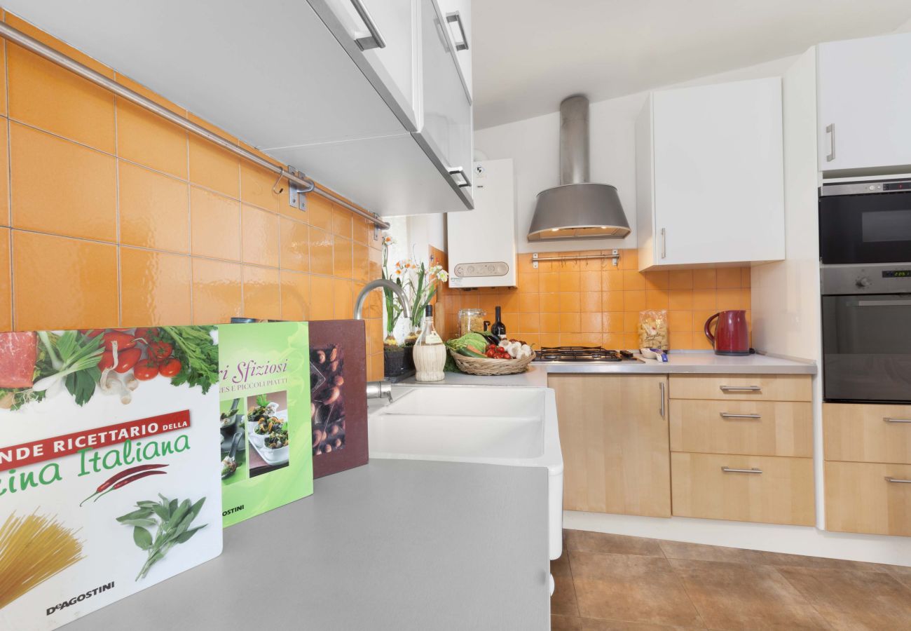 House in Sorrento - AMORE RENTALS - Casa Augusta B with Private Terrace, Barbecue and Sea View