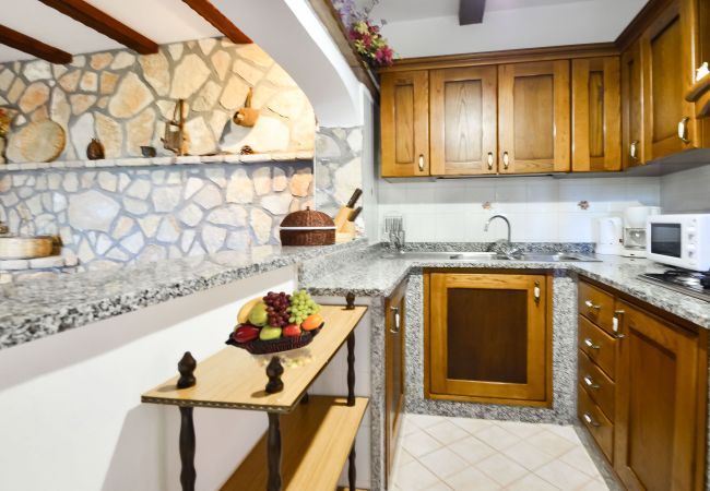 Villa in Termini - AMORE RENTALS - Villa Bacco with Private Swimming Pool, Sea View, Parking, Romantic Villa in Termini - AMORE RENTALS - Villa Bacco with Private Swimming Pool, Sea View, Parking, Romantic