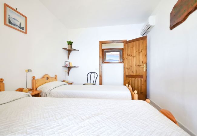 Villa in Termini - AMORE RENTALS - Villa Bacco with Private Swimming Pool, Sea View, Parking, Romantic Villa in Termini - AMORE RENTALS - Villa Bacco with Private Swimming Pool, Sea View, Parking, Romantic