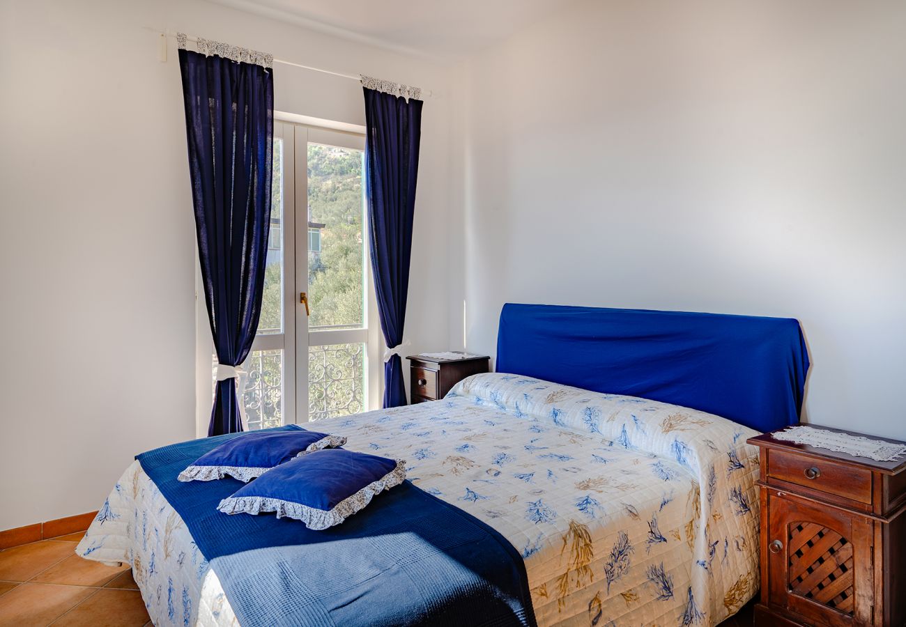 Villa in Nerano - AMORE RENTALS -Villa Gea with Sea View and Parking near the Beach