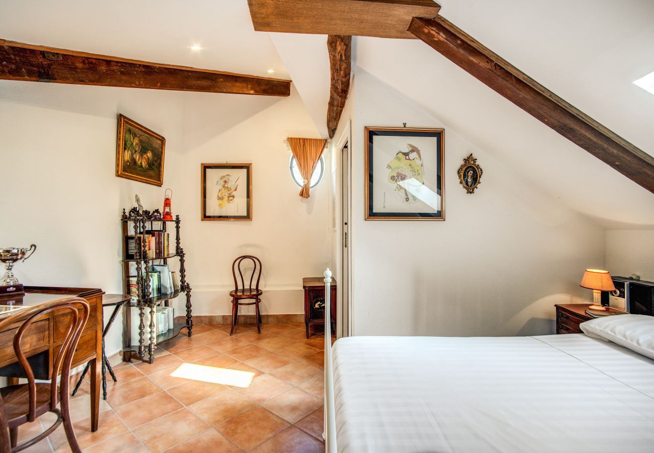 Villa in Massa Lubrense - AMORE RENTALS - Beautiful Historic Villa Lucia with Private Pool, Sea View and Garden, Sorrento Coast