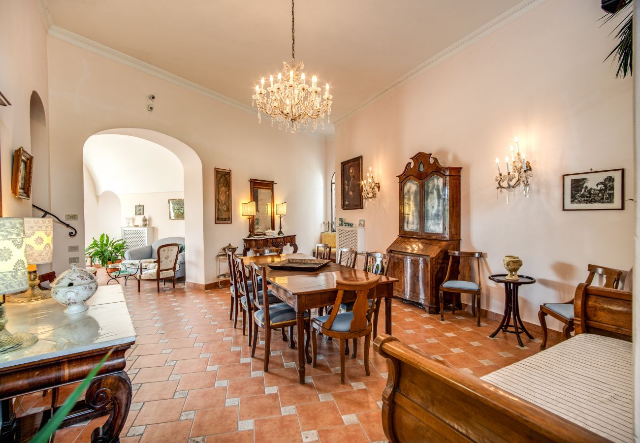 Villa in Massa Lubrense - AMORE RENTALS - Beautiful Historic Villa Lucia with Private Pool, Sea View and Garden, Sorrento Coast