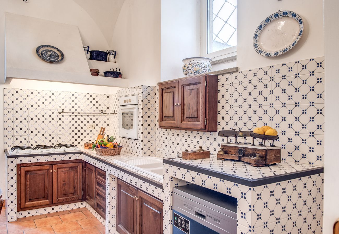 Villa in Massa Lubrense - AMORE RENTALS - Beautiful Historic Villa Lucia with Private Pool, Sea View and Garden, Sorrento Coast