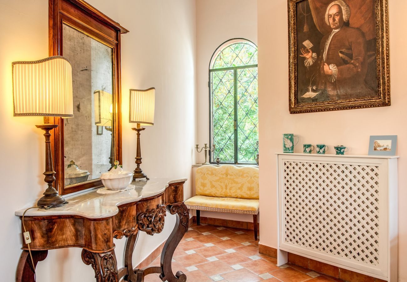 Villa in Massa Lubrense - AMORE RENTALS - Beautiful Historic Villa Lucia with Private Pool, Sea View and Garden, Sorrento Coast