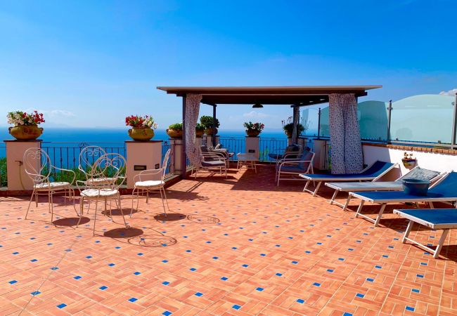 House in Massa Lubrense - AMORE RENTALS - Casa Tatano, 4 bedrooms, 3 bathrooms  with Private Pool, Sea View, Parking, South Italy