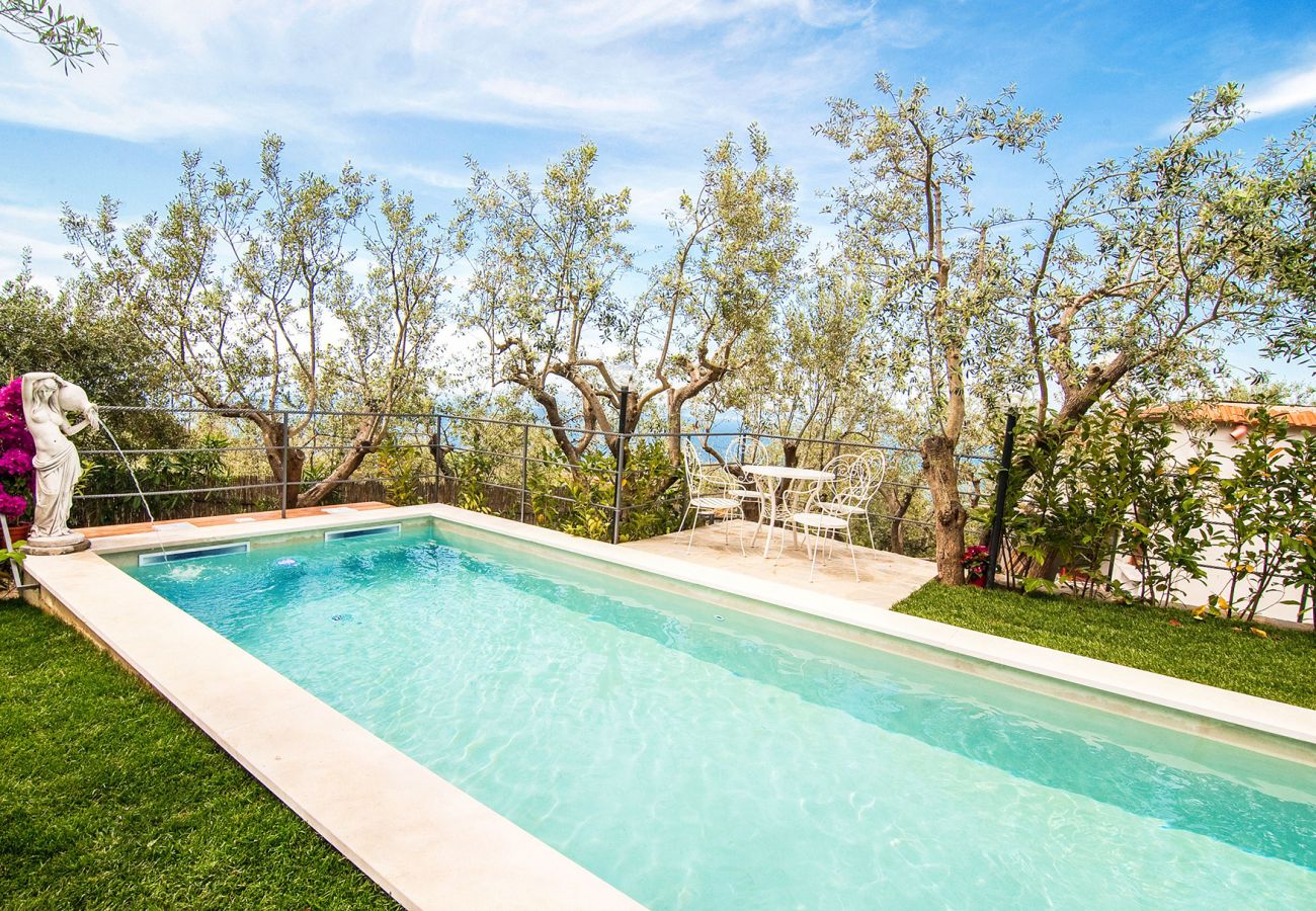 House in Massa Lubrense - AMORE RENTALS - Casa Tatano, 4 bedrooms, 3 bathrooms  with Private Pool, Sea View, Parking, South Italy
