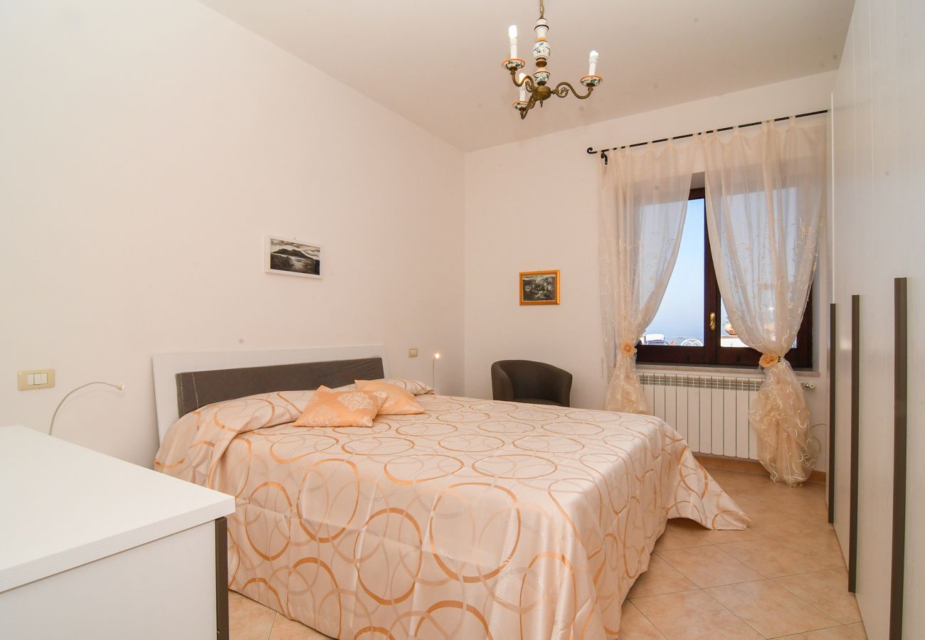 House in Massa Lubrense - AMORE RENTALS - Casa Tatano, 4 bedrooms, 3 bathrooms  with Private Pool, Sea View, Parking, South Italy