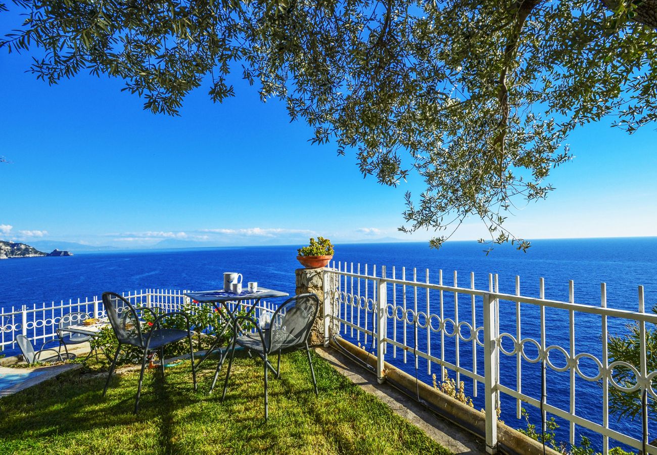 House in Praiano - AMORE RENTALS - Sea View Casa Glicine with Private Terrace, Parking and Direct Access to the Sea
