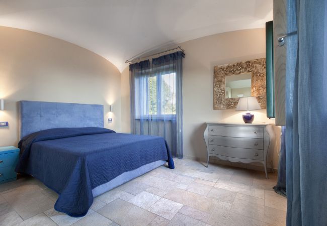 Villa in Sant´Agata sui Due Golfi - AMORE RENTALS - Villa Il Noce with Private Pool, SPA, Garden, BBQ and Parking Villa in Sant´Agata sui Due Golfi - AMORE RENTALS - Villa Il Noce with Private Pool, SPA, Garden, BBQ and Parking